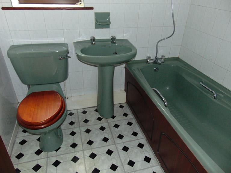 BATHROOM & W.C